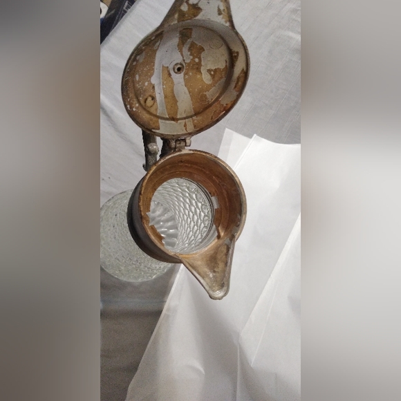 Vintage glass beverage Pitcher - Picture 2 of 12